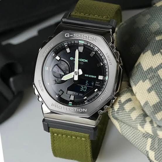 Casio G-Shock GM-2100CB-3ADR