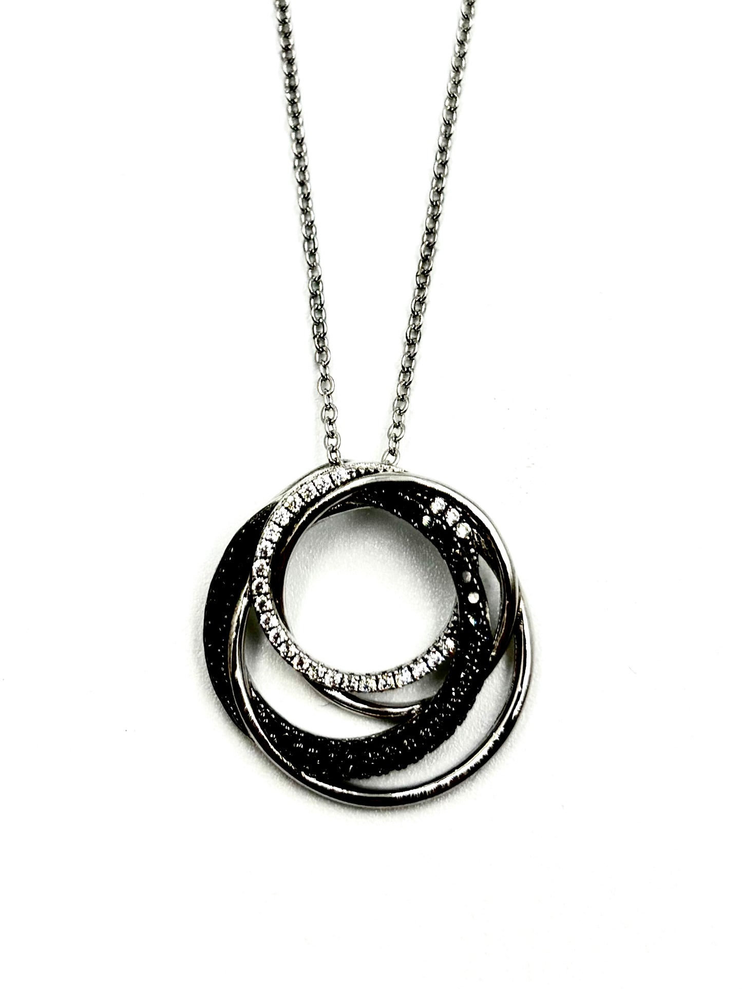 Interlocking Rings Pendant Necklace in Sterling Silver